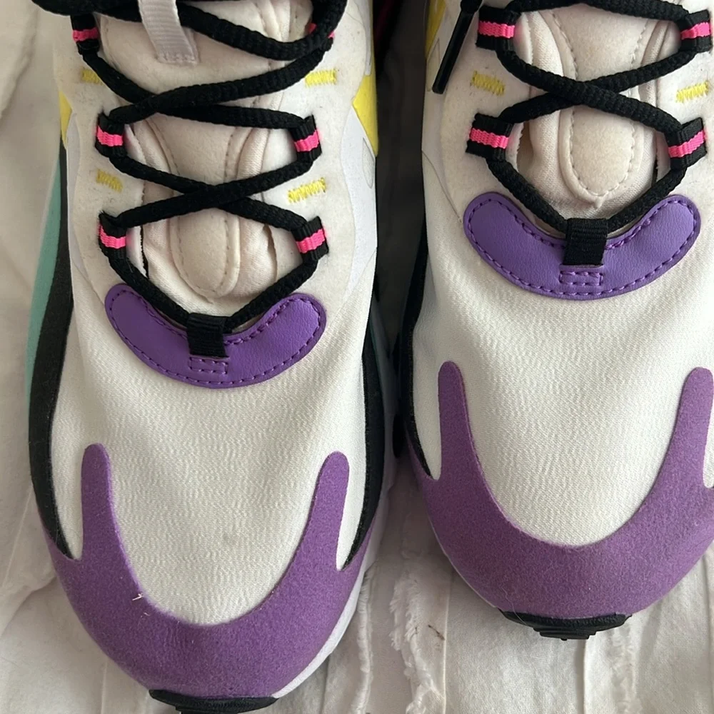 Nike Men’s Air Max 270 React
